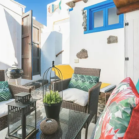 Eco Fisherman's Seafront - Fantastic Views - Private Courtyard