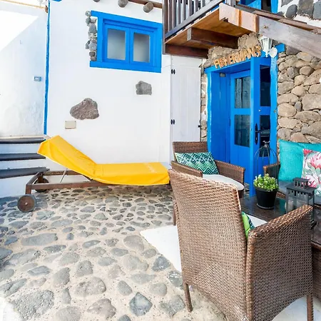 Eco Fisherman's Seafront - Fantastic Views - Private Courtyard * Arrieta (Lanzarote)