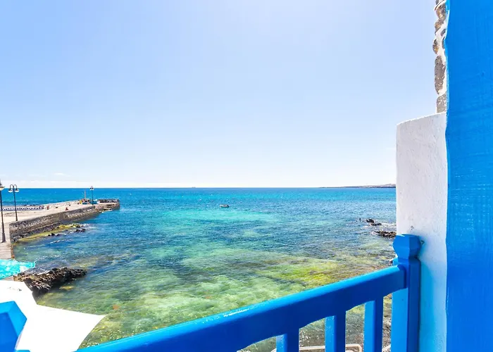 Nyaraló Eco Fisherman's Seafront - Fantastic Views - Private Courtyard