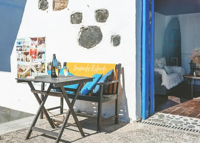 Eco Fisherman's Seafront - Fantastic Views - Private Courtyard