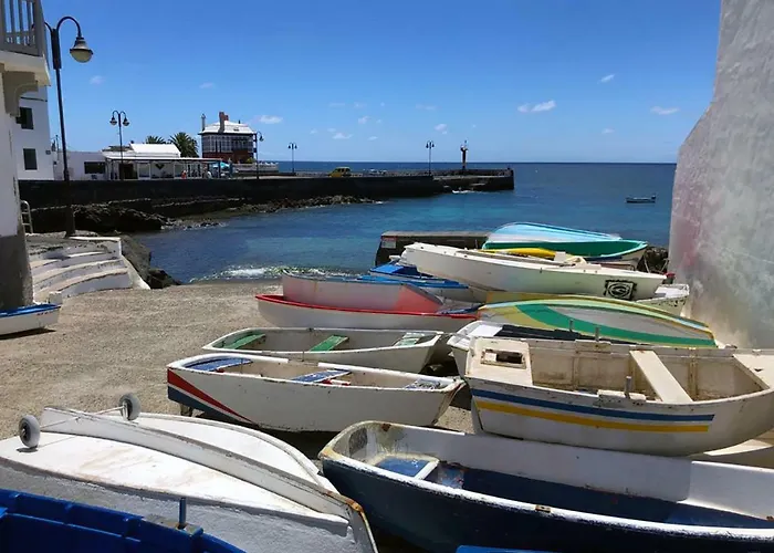 Nyaraló Eco Fisherman's Seafront - Fantastic Views - Private Courtyard *