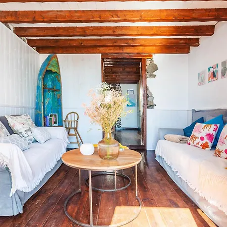 Eco Fisherman's Seafront - Fantastic Views - Private Courtyard Feriehus